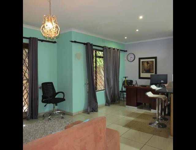 3 BEDROOM TOWNHOUSE FOR SALE IN MEER EN SEE